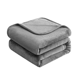 京东京造  经典法兰绒毯  加厚双面沙发午睡盖毯亲肤抗静电毛毯  高级灰