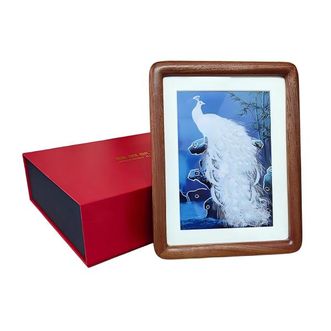 深圳航空  雕刻画《白孔雀》