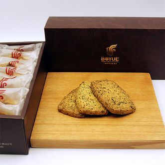 中航泊悦  上海酒店伴手礼饼干礼盒一份