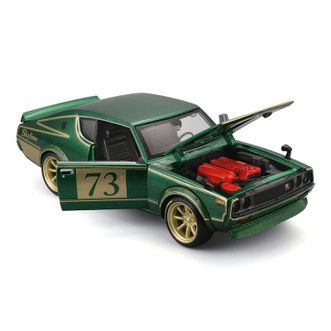 美驰图/Maisto  1973日产尼桑天际线仿真合金玩具汽车模型 1/24