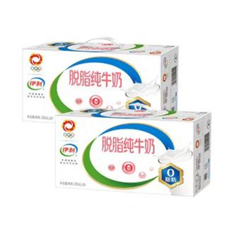 伊利 脱脂纯牛奶250ml*24盒*2箱 伊利 脱脂纯牛奶250ml*24盒*2箱
