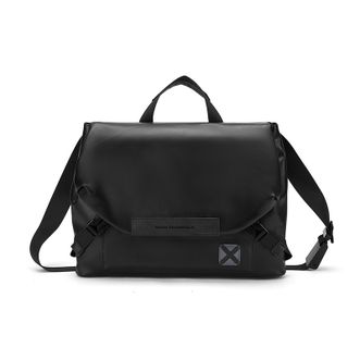 马克华菲  男士简约时尚斜挎包单肩包66412804104333100