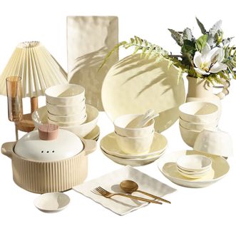 康陌（KANGMO）奶油风新款碗套装实用中秋礼物送人乔迁陶瓷碗盘餐具套装礼盒4人食18件配汤碗【礼盒装】