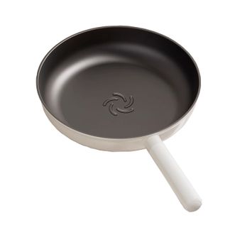 Jeetee  钛陶瓷平底锅不粘锅聚油家用牛排煎锅煎蛋煎饼电磁炉燃气灶24cm 可进烤箱