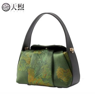 天煦/PMSIX  非遗香云纱斜挎包绿旖翠微国风女包新中式桑蚕丝手提包 P170205